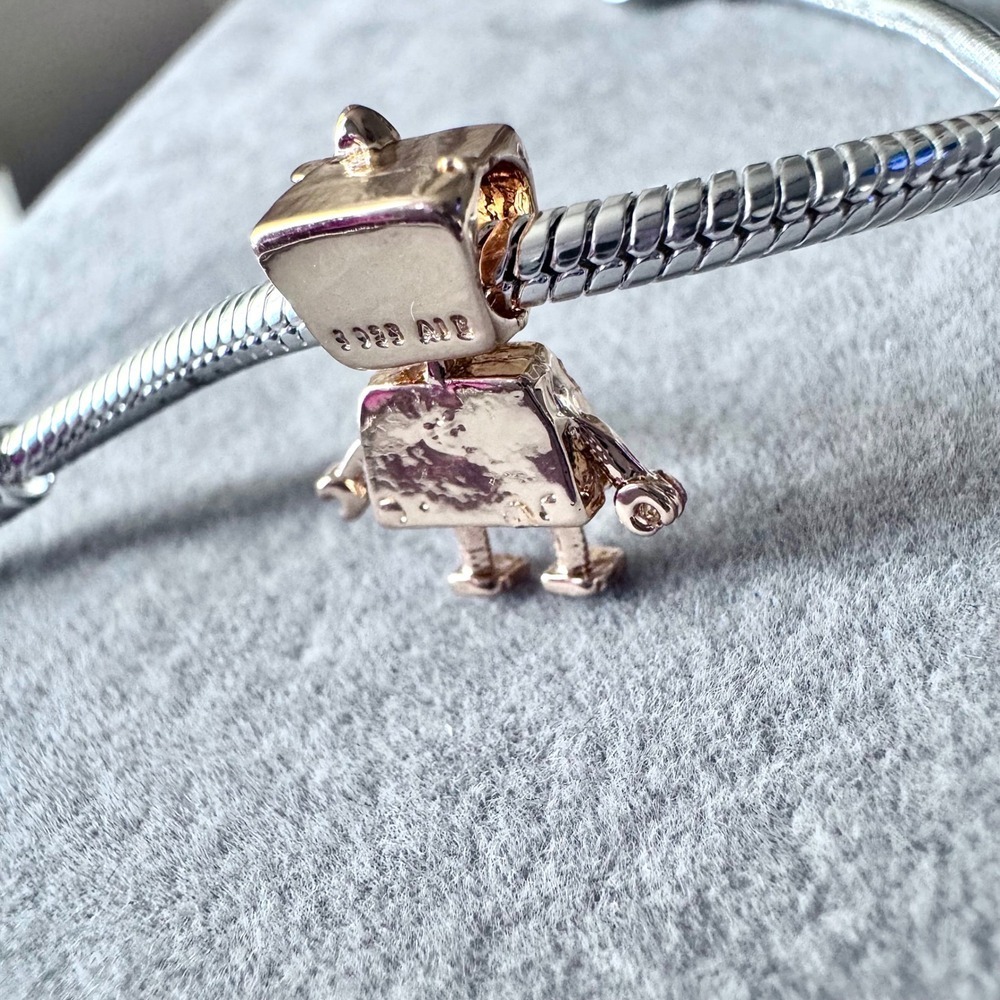 Bella Bot Charm Rose Gold Girl Robot Heart Bow fits PANDORA - Picture 5 of 9